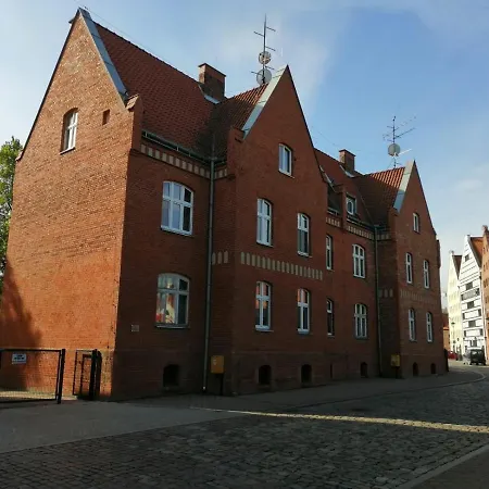 Centrally Located Island Appartamento