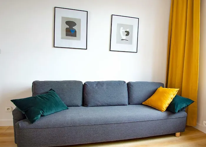 Centrally Located Island Apartamento